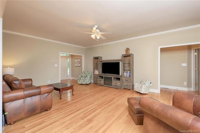 205 Knox St, Statesville, NC 28677 - photo 6