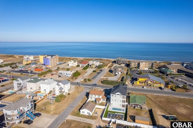Direct Beach Access!
