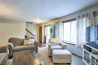 2940 Robin Hill Dr, Mogadore, OH 44260 - photo 4