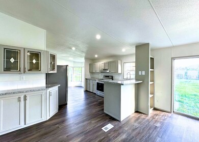 10102 Trey Dr, Needville, TX 77461 - photo 4