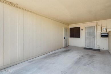 10927 W Santa fe Dr unit 14, Sun City, AZ 85351 - photo 4