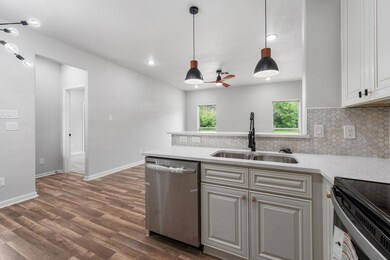 400 Royal St, Cleburne, TX 76031 - photo 7