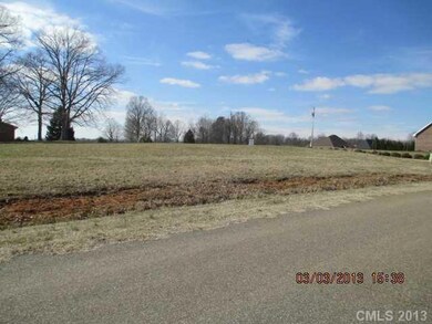 17 Skyland Dr, Statesville, NC 28625 - photo 3