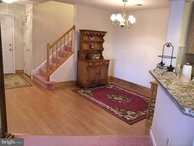 13201 Cloppers Mill Dr unit 11-D, Germantown, MD 20874 - photo 7