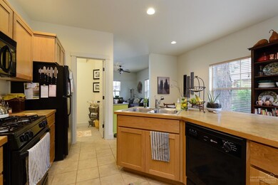 1576 NW Mt Washington Dr, Bend, OR 97701 - photo 6