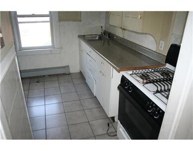 19 Butler Ave, Central Falls, RI 02863 - photo 5