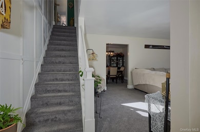 39 Alda Dr, Poughkeepsie, NY 12603 - photo 4