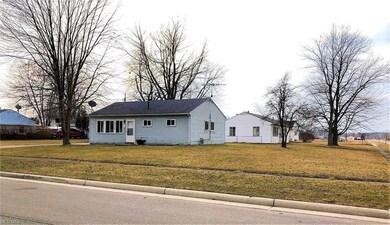 4402 Camden Ave, Lorain, OH 44055 - photo 4