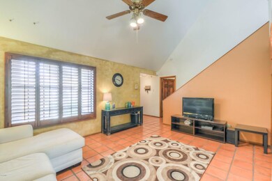 Living Room (4)-FULL