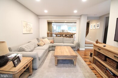 10120 Walnut Wood Ct, Burke, VA 22015 - photo 2