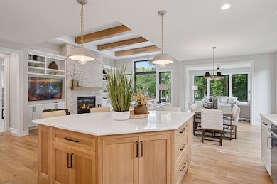 592 Harbor Ct, Shoreview, MN 55126 - photo 4