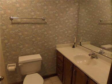 12534 W 77th St, Shawnee, KS 66216 - photo 5