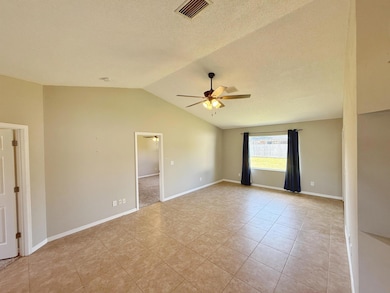 39 Fischer Ln, Palm Coast, FL 32137 - photo 3