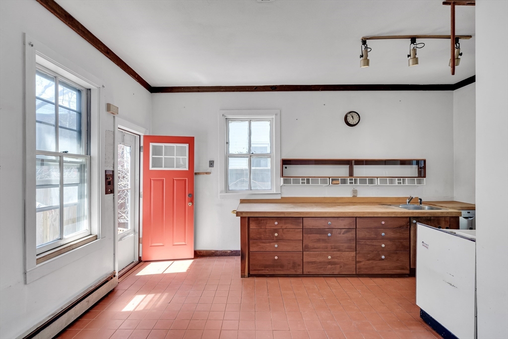 2 Ballord Place, Cambridge, MA 02139 - photo 3