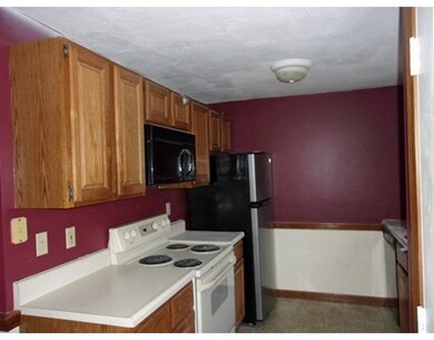 75 Pennacook Dr unit 75, Leominster, MA 01453 - photo 3