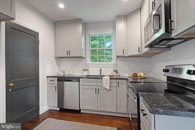 7517 Windsor Mill Rd, Windsor Mill, MD 21244 - photo 3