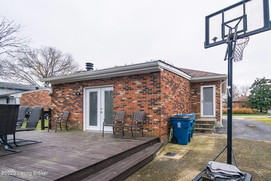 9015 Brandywyne Dr, Louisville, KY 40291 - photo 7