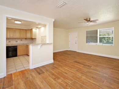 7005 Hallock St, Jacksonville, FL 32211 - photo 4