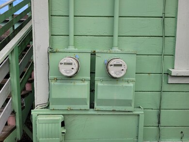 1027 D St, Eureka, CA 95501 - photo 2