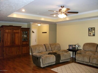 310 Helmwood Cir, Mount Washington, KY 40047 - photo 3