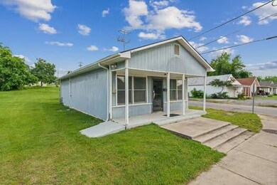 1415 E Fairview Ave, Johnson City, TN 37601 - photo 3