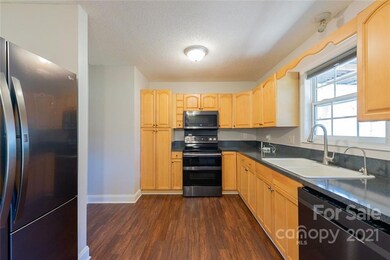 5701 Lewis Rd, Gastonia, NC 28052 - photo 2