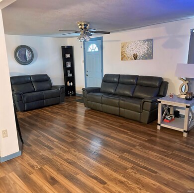 811 N Prince St, Princeton, IN 47670 - photo 6