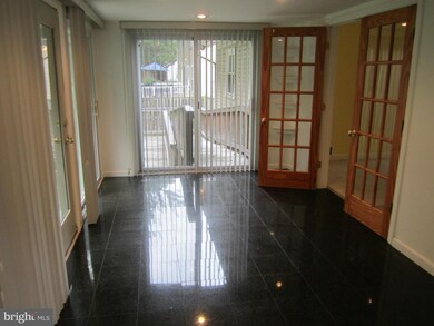 611 Valley Dr SE, Vienna, VA 22180 - photo 6