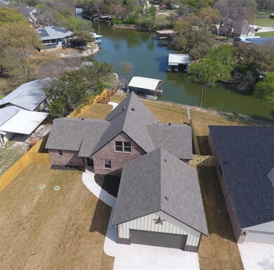 509 Apollo Ct, Granbury, TX 76049 - photo 2