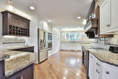 [5]-Kitchen