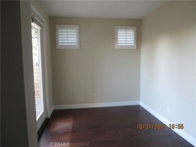 23352 Northbrooke Ln, Valencia, CA 91355 - photo 2