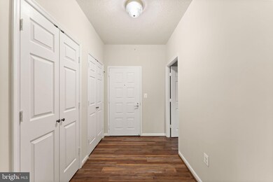 The Magnolias at Lansdowne Woods unit 202, Leesburg, VA 20176 - photo 4