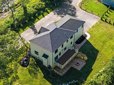 14 Avis St, Dartmouth, MA 02748 - photo 4