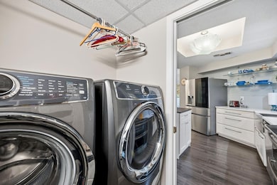 Laundry/pantry, Electrolux washer/dryer