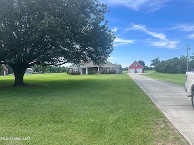 8101 Pecan Ridge Dr, Moss Point, MS 39562 - photo 2