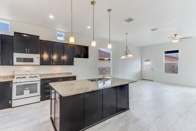 14261 Desert Mesquite Dr, Horizon City, TX 79928 - photo 6