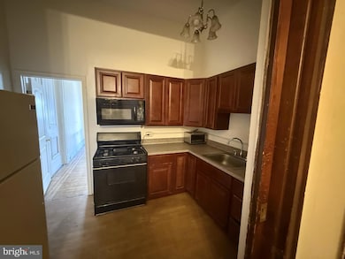 1704 Saint Paul St, Baltimore, MD 21202 - photo 5