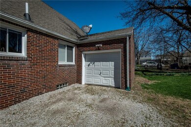 922 28th St NE, Canton, OH 44714 - photo 7