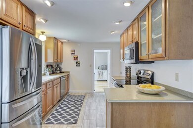 179 S Merrimack Rd, Hollis, NH 03049 - photo 6