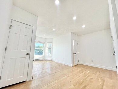 568 Main St unit 8, Woburn, MA 01801 - photo 3