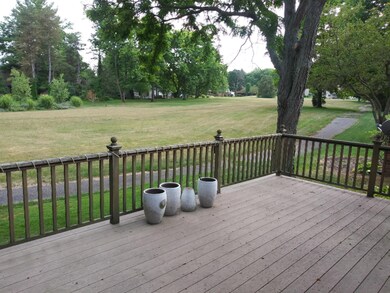 3 BACK 2 DECK VIEW