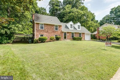 9526 Stevebrook Rd, Fairfax, VA 22032 - photo 2