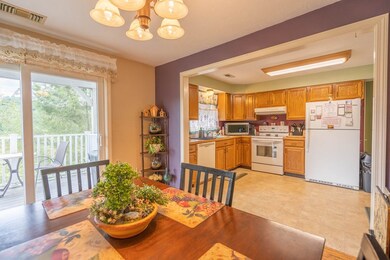 4 Crestview Dr unit 62, Spencer, MA 01562 - photo 3