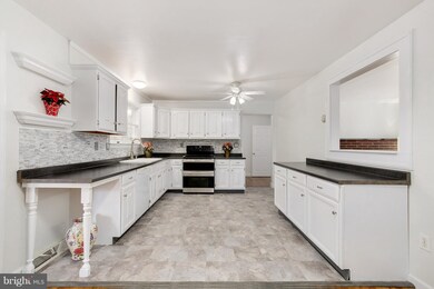 1102 Dundee Rd, Sykesville, MD 21784 - photo 4