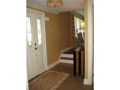 Entry/Foyer.