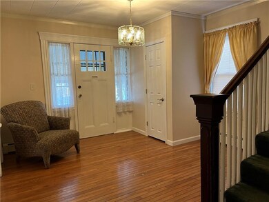 Front Entry/Half Bath