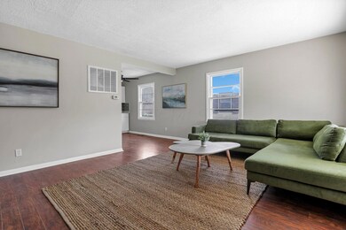 3763 Eisenhower Rd, Columbus, OH 43224 - photo 7