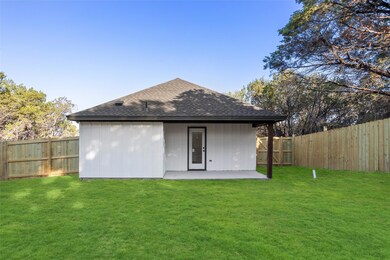 907 Pease River Dr, Granbury, TX 76048 - photo 7