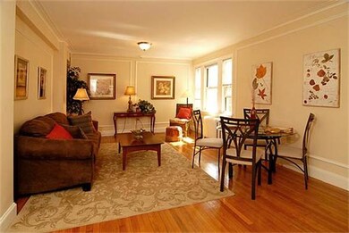 Warwick Condos unit 703, Brookline, MA 02446 - photo 7