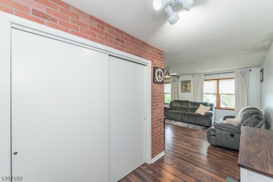 139 Maple Ave unit 104, Rahway, NJ 07065 - photo 2